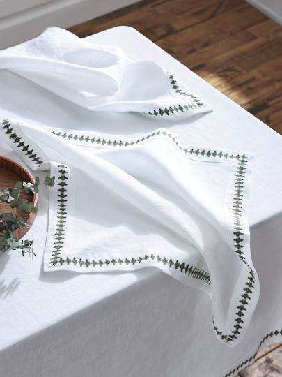 MM Linen Bee Embroidered Laundered Linen Napkins  Set of 4